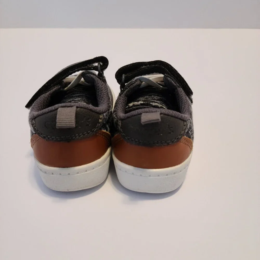 CARTER'S BOY'S ''GUSTAVE'' SLIP ON ONE STRAP CASUAL COMFY SNEAKER SZ 5 MEDIUM
